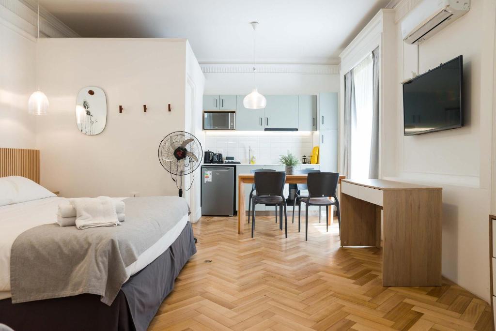 Bellavista Buzz Stylish 1BR Haven Just Steps from the Metro - 3