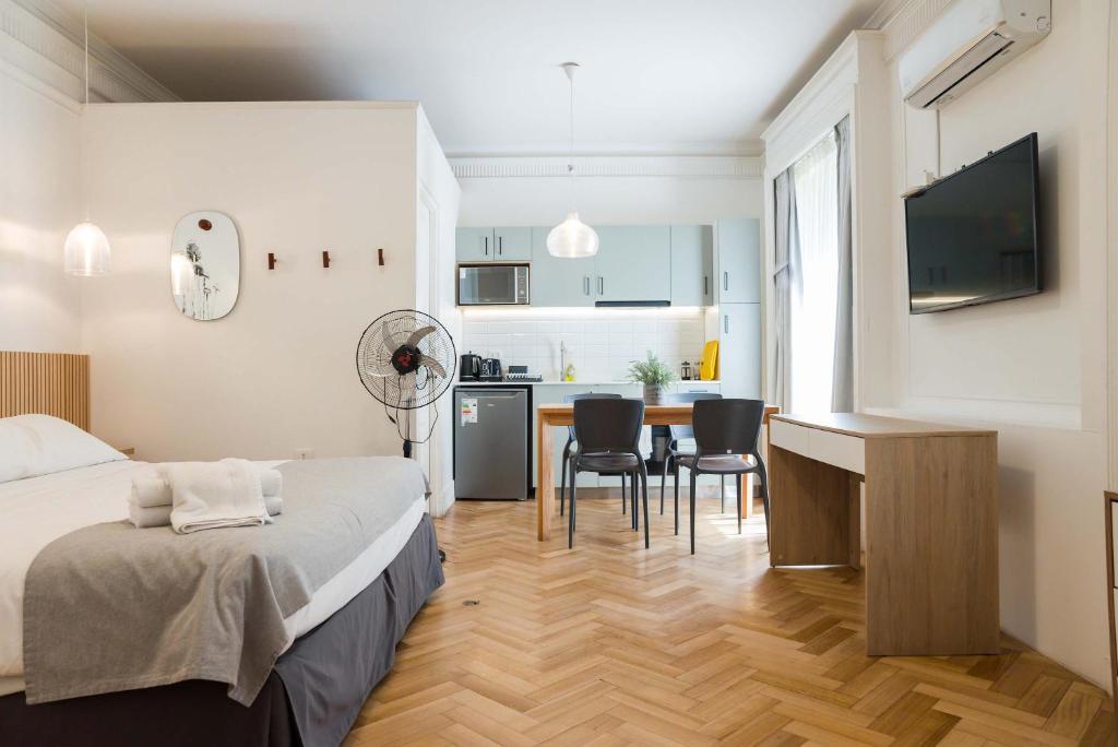 Bellavista Buzz Stylish 1BR Haven Just Steps from the Metro - 5