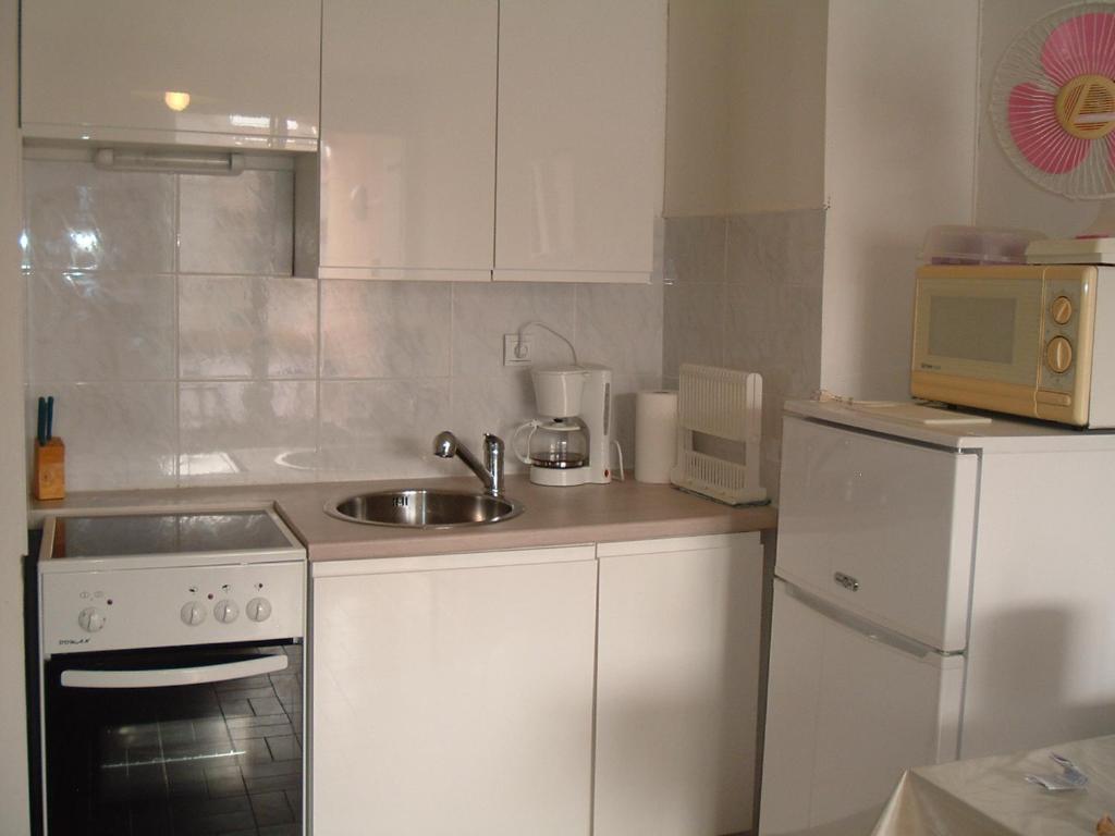 studio centre ville parking 200m plage & port - 5