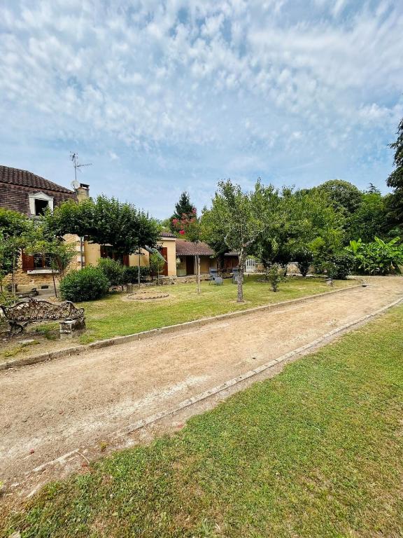 Les 3 Tilleuls - Charme & jardin au cœur de Sarlat - 1
