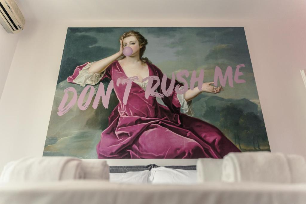 Vatican Pop Flat - 2