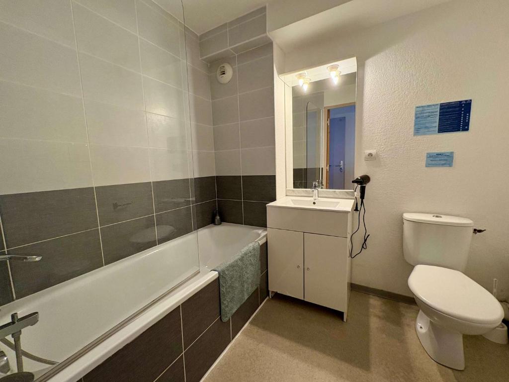 Cozy Studio at Saint-Clair Residence Cap d'Agde - 4