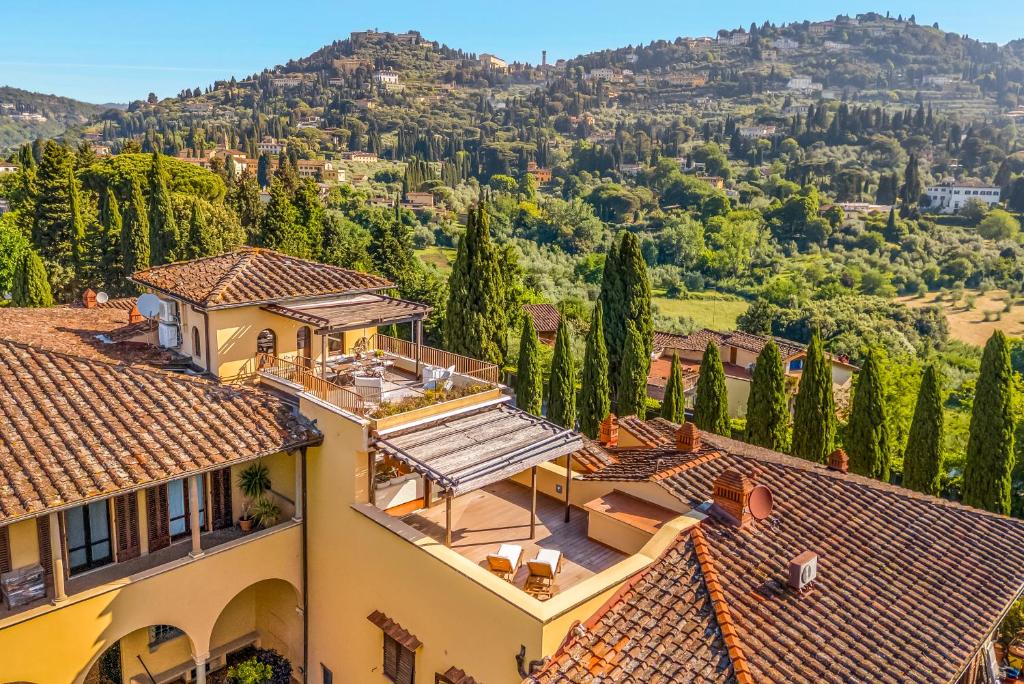 Hilly windows Fiesole - 2