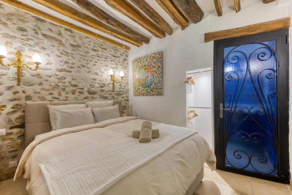 Hidden gem Rare Montmartre Apartment with Garden - 2