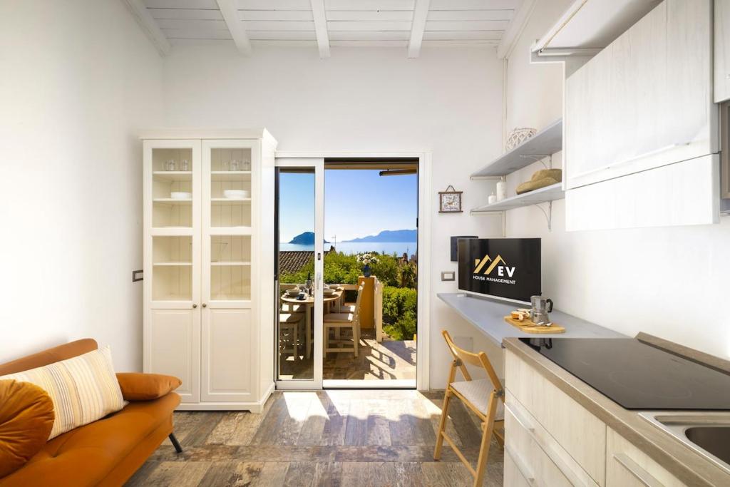 Sea view loft in Golfo Aranci - 200m from the beach - 3