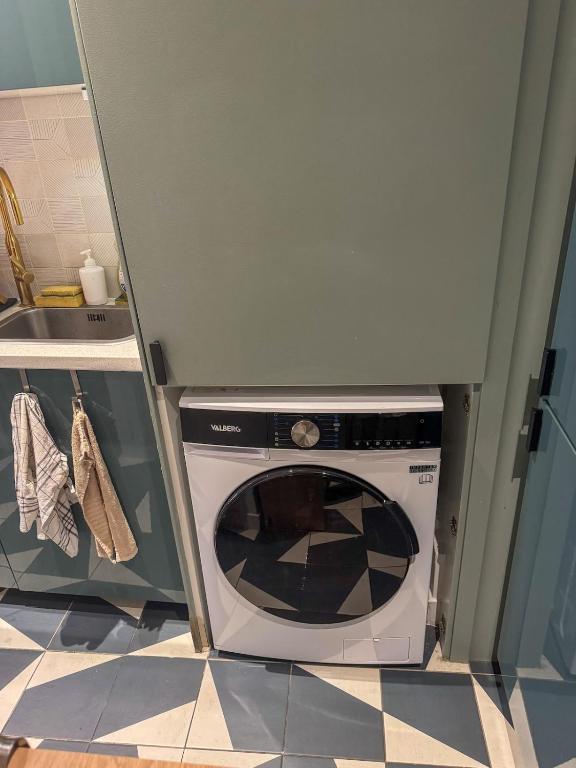Charming studio in the heart of Paris, Marais - 4