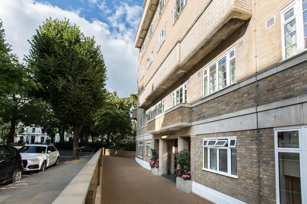 Vincent House London Residence, hotel in London