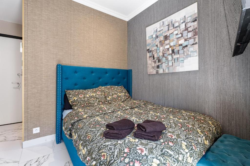 Nice Renting - 4FRANCE - Luxe Suite & Comfort Seafront Massena - 3