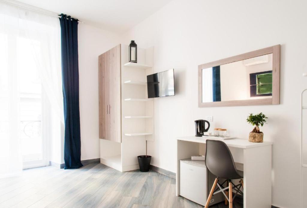 Demi Rooms - 3