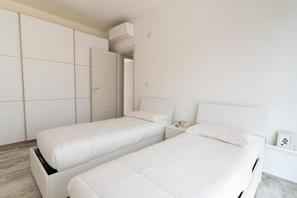 Blue - Suite - 5