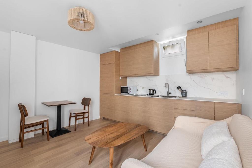 Beautiful apartment in Paris Notre Dame - 4