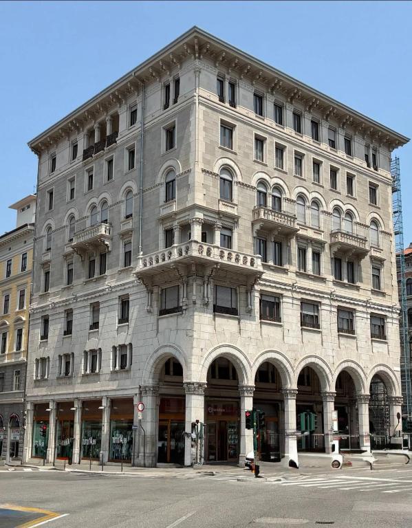 Palazzo Goldoni 93 - 1
