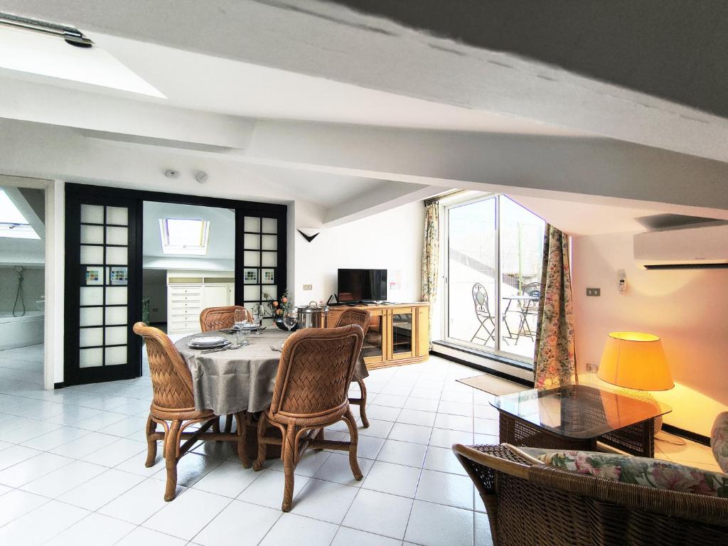 Il Quarto Piano, Above the city, close to the sea. - 2