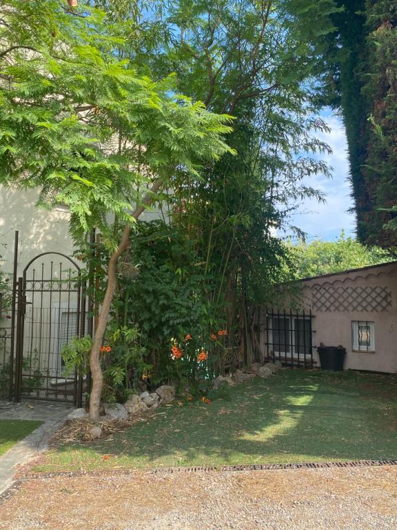ZEN et COSY, CALME ABSOLU parking privé jardin,ideal proche de Cannes - 2