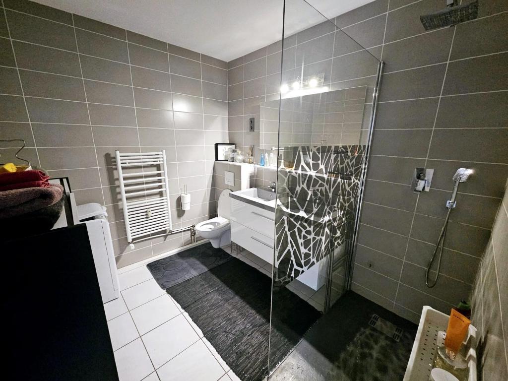 Suite place de l'Etoile - 4