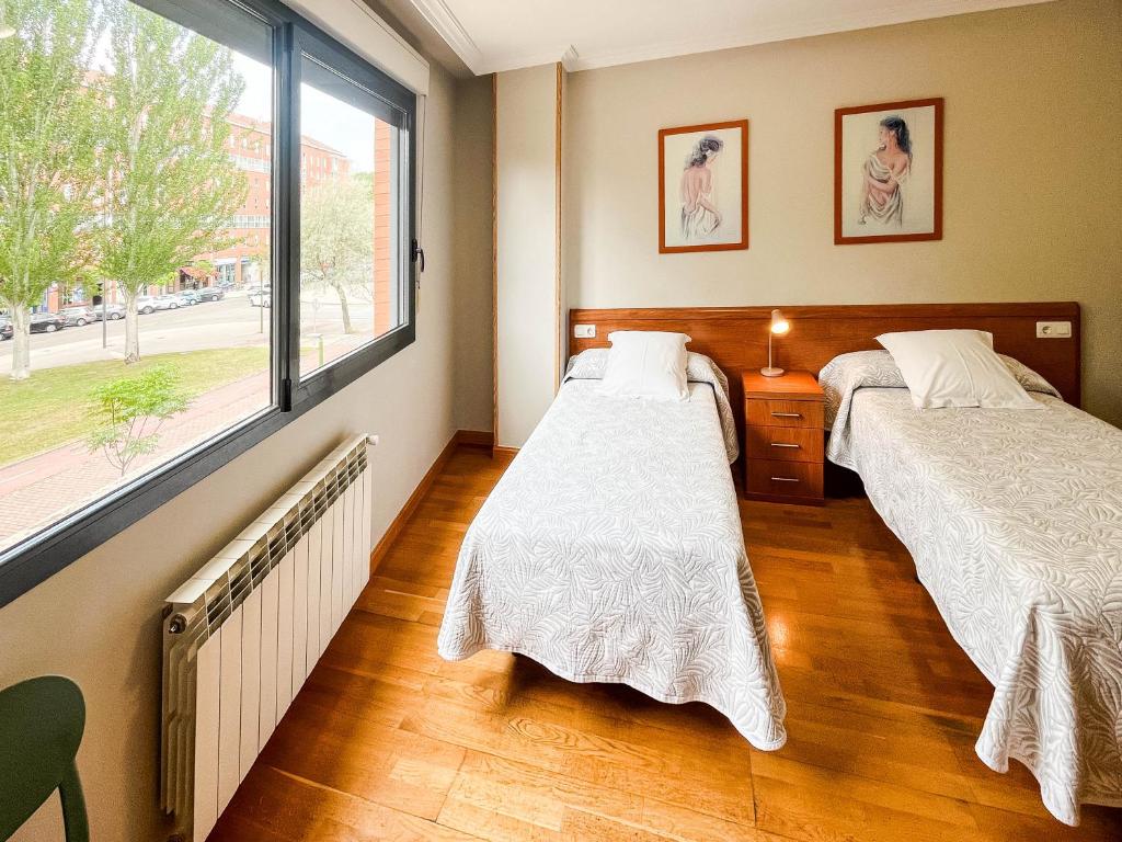 Hostal Santiago 2 - 4