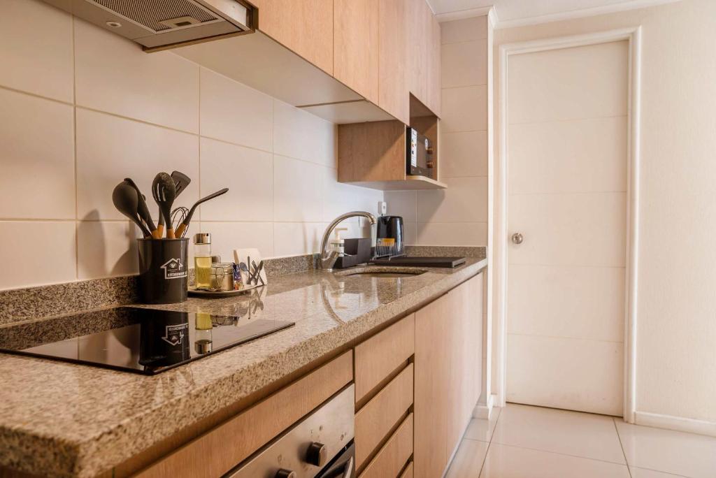 Bright Studio in Santiago Centro with City Views - 3