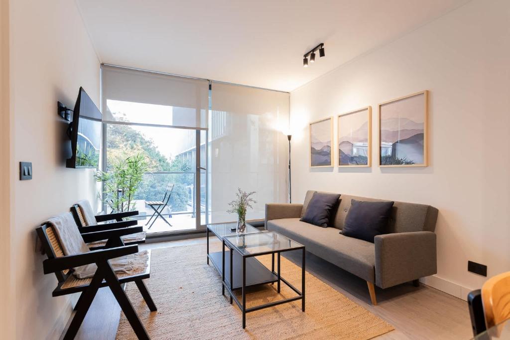Chic 1BR Flat Presidente Riesco Premier Living - 1