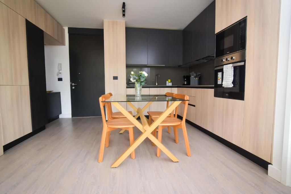 Modern 2BR Apartment in Prime Las Condes with Pool - 3