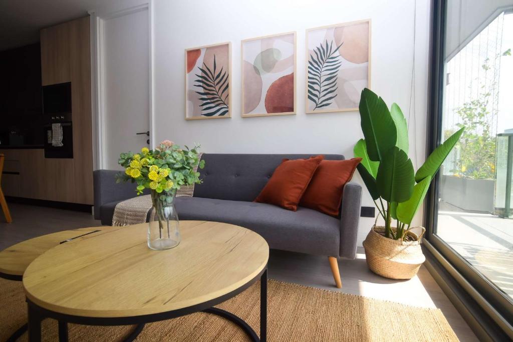Modern 2BR Apartment in Prime Las Condes with Pool - 5
