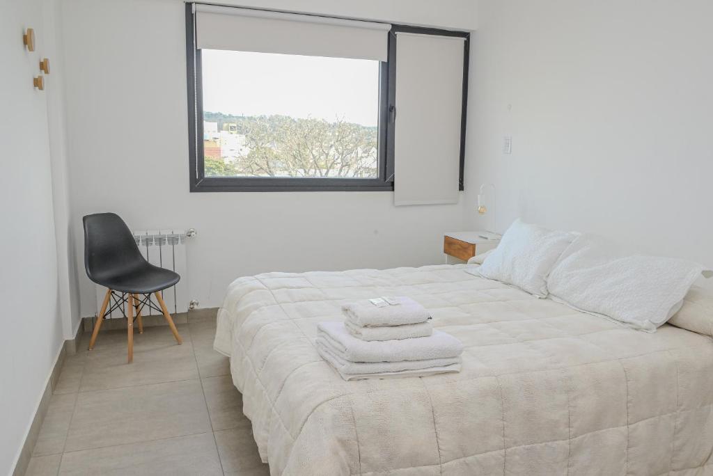 Depto premium centrico con vista a las sierras y cochera opcional - 2