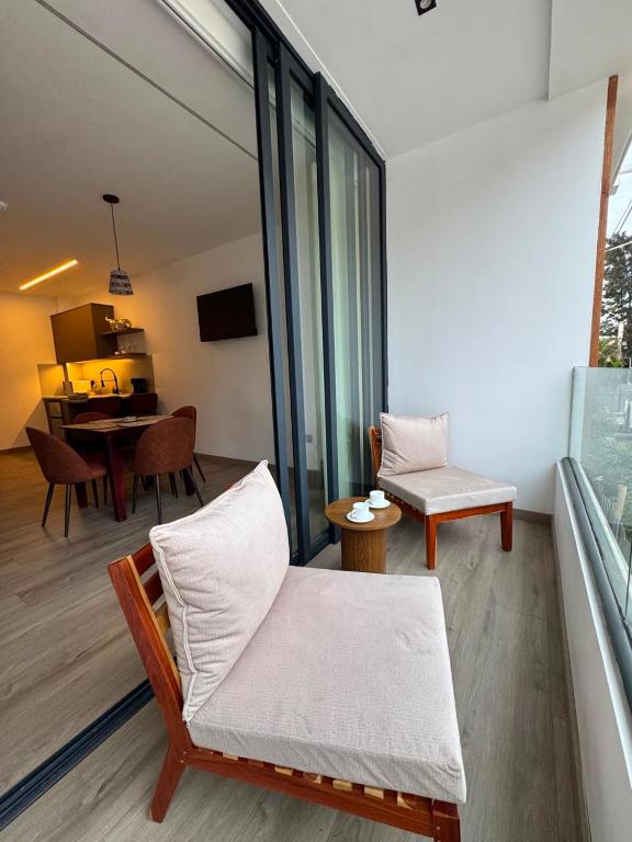 SM Suites - 2