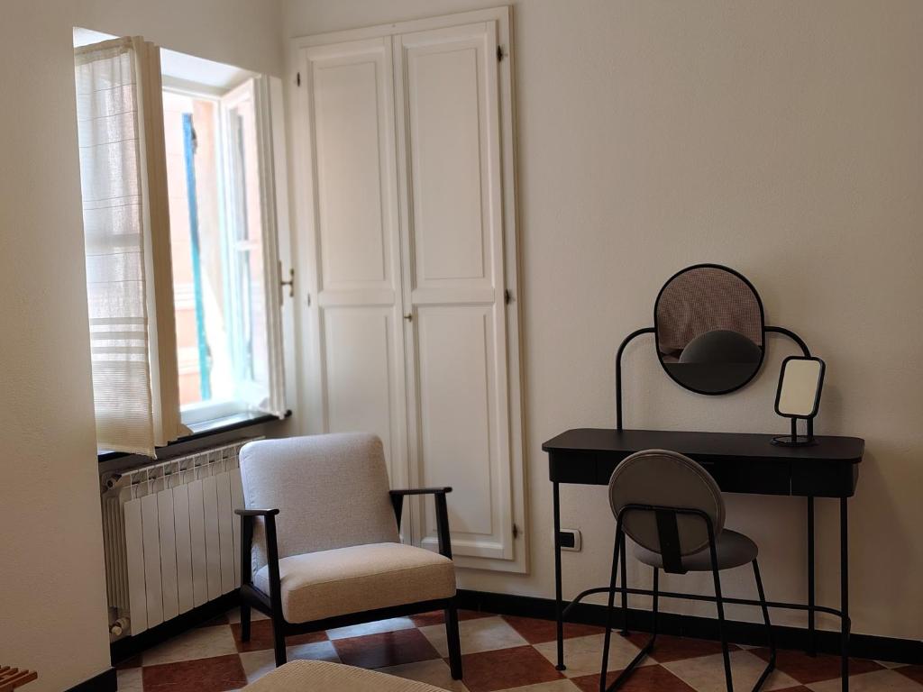 CARUGIO 167 parcheggio privato CENTRO STORICO A CHIAVARI - 1