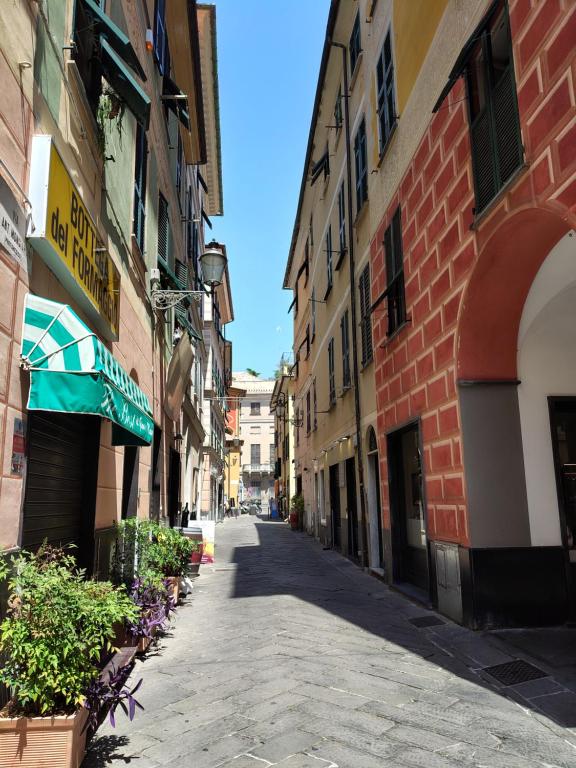 CARUGIO 167 parcheggio privato CENTRO STORICO A CHIAVARI - 2
