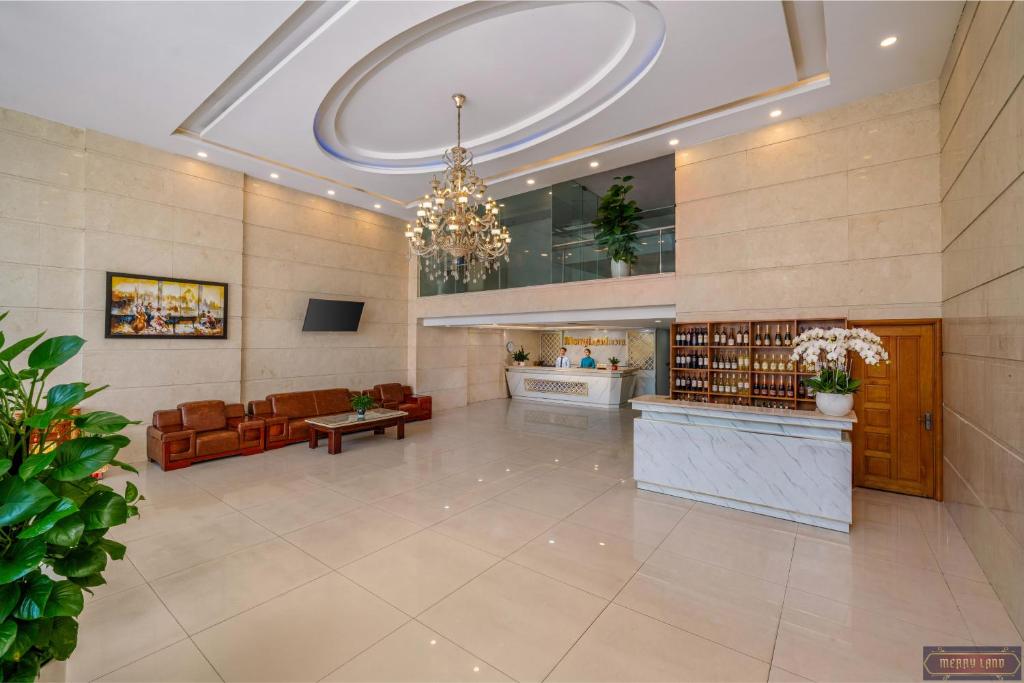 岘港快乐之地酒店 (Da Nang Merry Land Hotel)