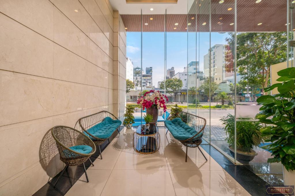 岘港快乐之地酒店 (Da Nang Merry Land Hotel)