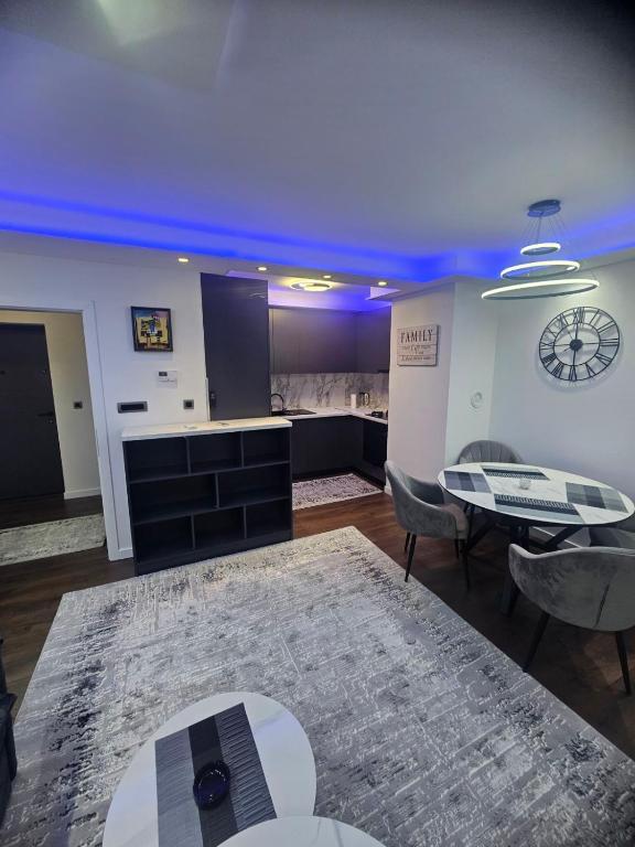Delux Apartment M&M - 4