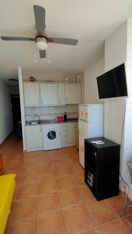 Precioso apartamento 1ra Linea piscina y parking - 3