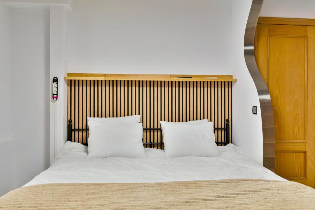 Two bedroom apartment with patio in Malaga City Center - 4