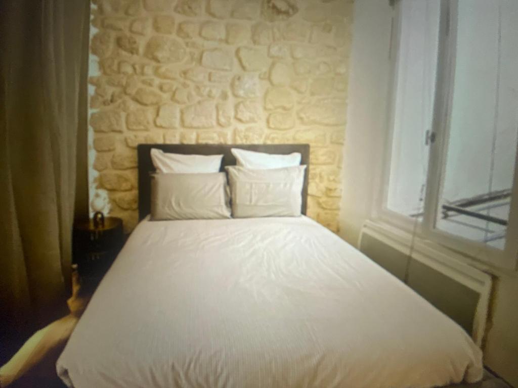 charming studio with sleeping area-sdasfaf - 3