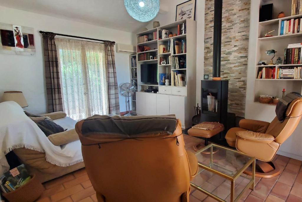 Spacious house with pool close to the sea - 5