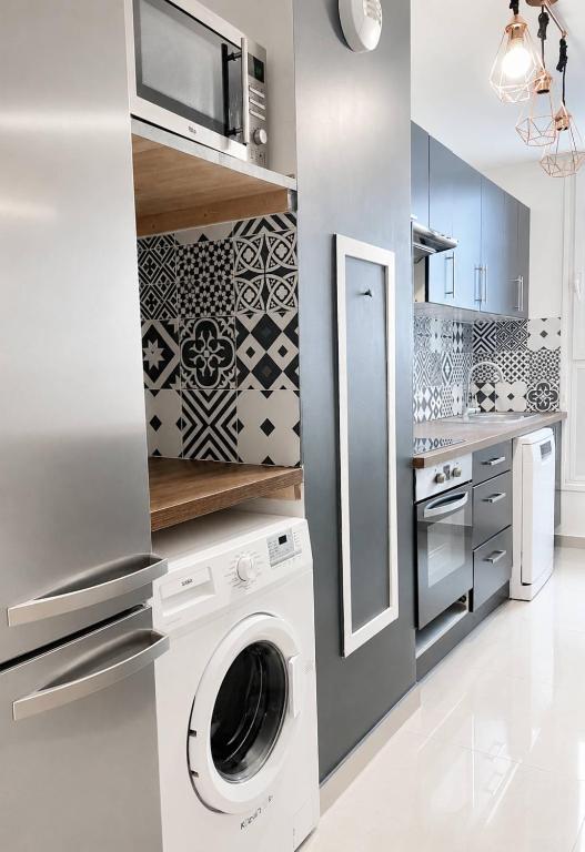 Central Paris - Executive apartment with lift for 8 - 4