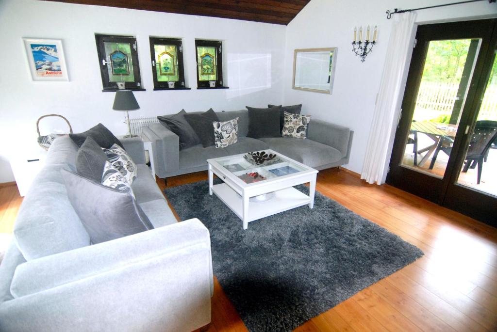 Spacious Chalet for Ski & Summer Adventures - 3