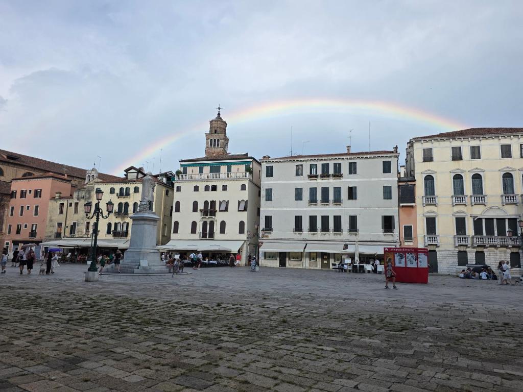 Friendly Venice Suites - 3
