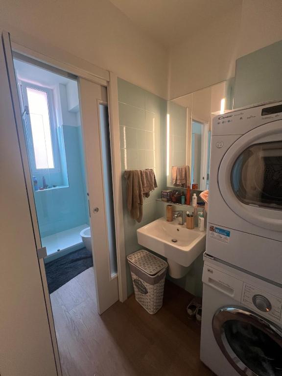 Newly renovated apartment - sleeps up to 4! - 4