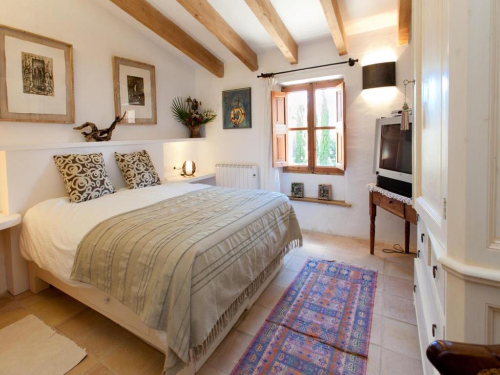 Country Villa Near Pollensa for 4 - 4
