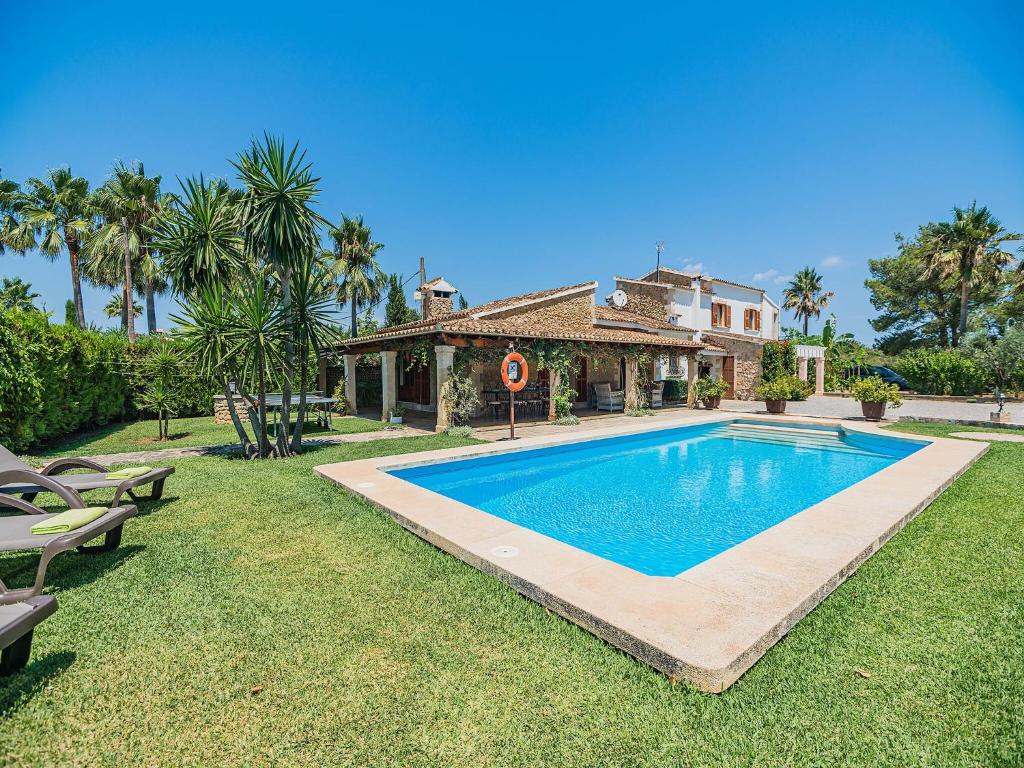 Elegant Pool Villa in Alcúdia - 2
