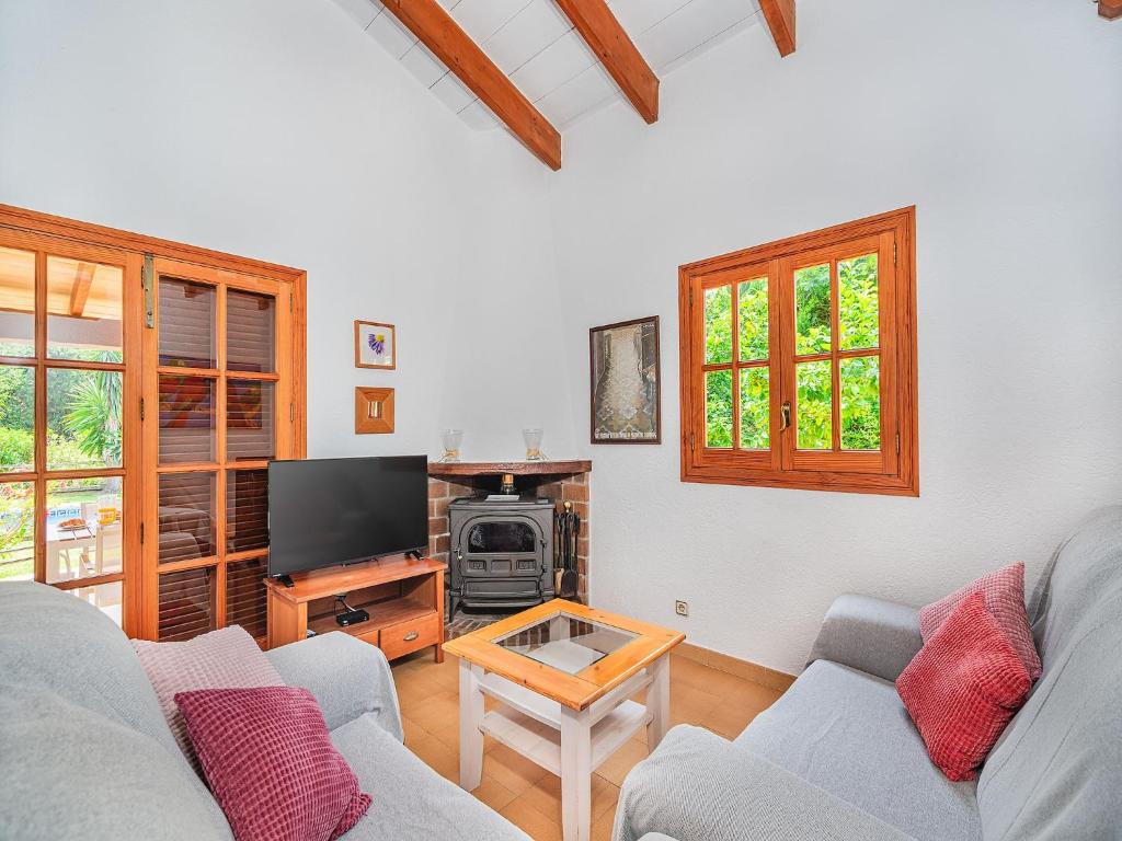 2-Bed Villa with Pool, Puerto Pollença - 5