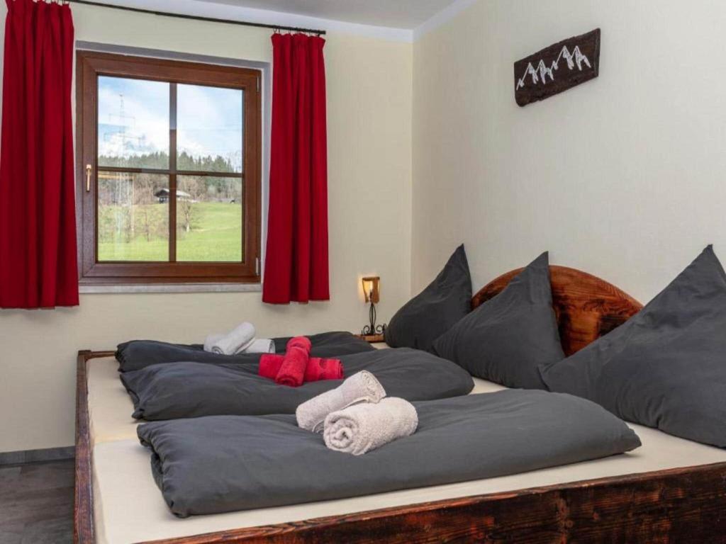 Holiday apartment on a farm with outdoor whirlpool - 4