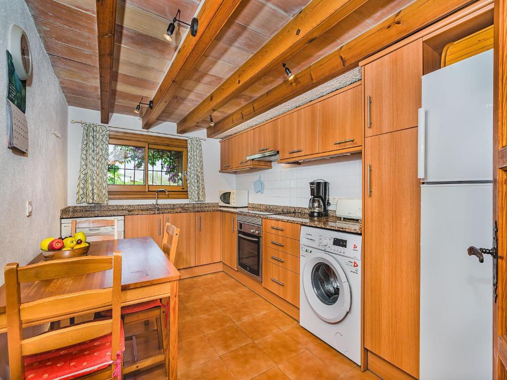Secluded Country Villa with Pool - 5