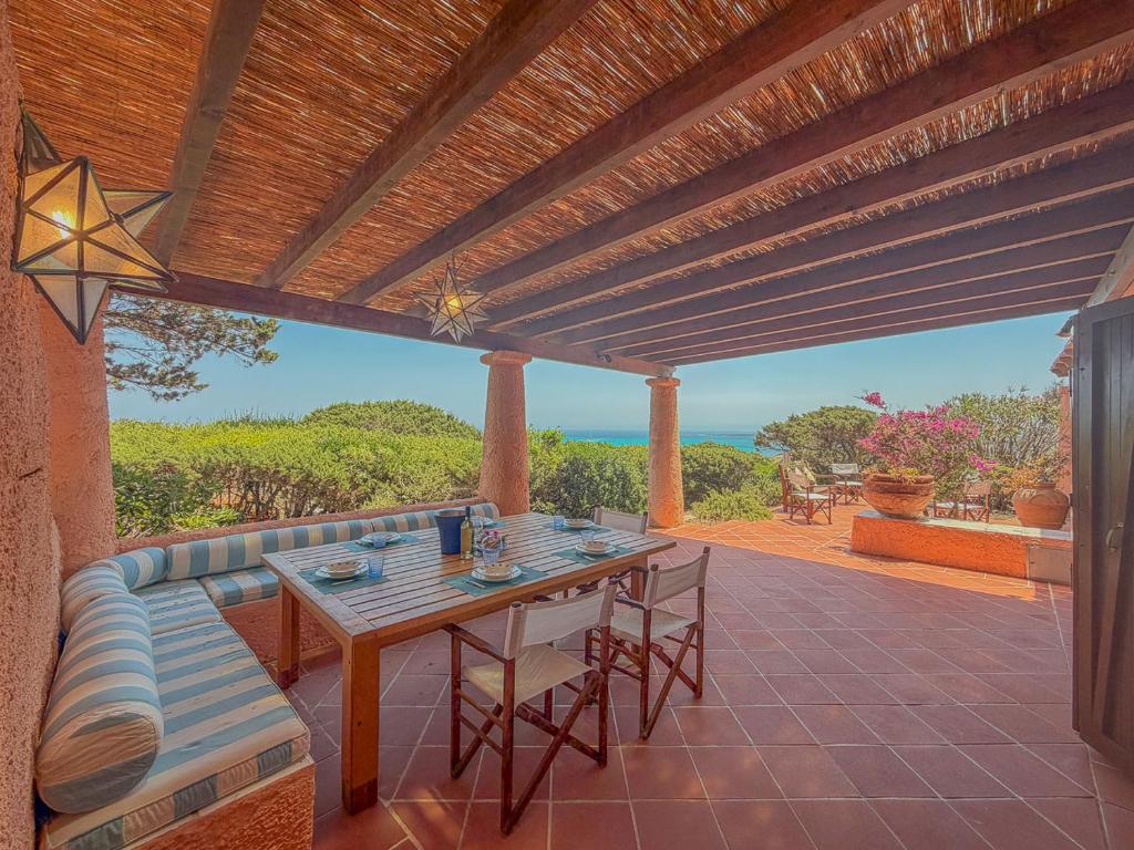 Exclusive Villa Overlooking La Pelosa Beach by Host Hero - 5