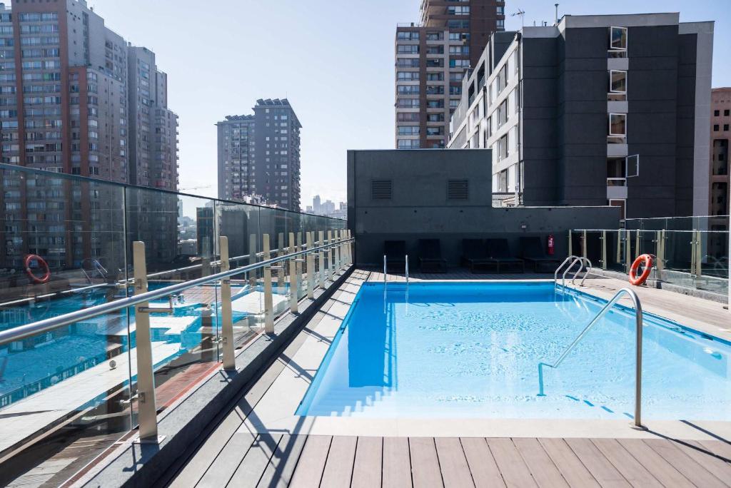1BR1BA Downtown Santiago Cozy Urban Retreat for 3 - 1