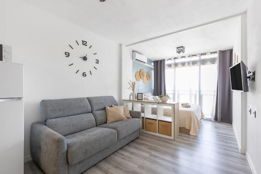 Cozy Studio Near Beach&Lakes - 2