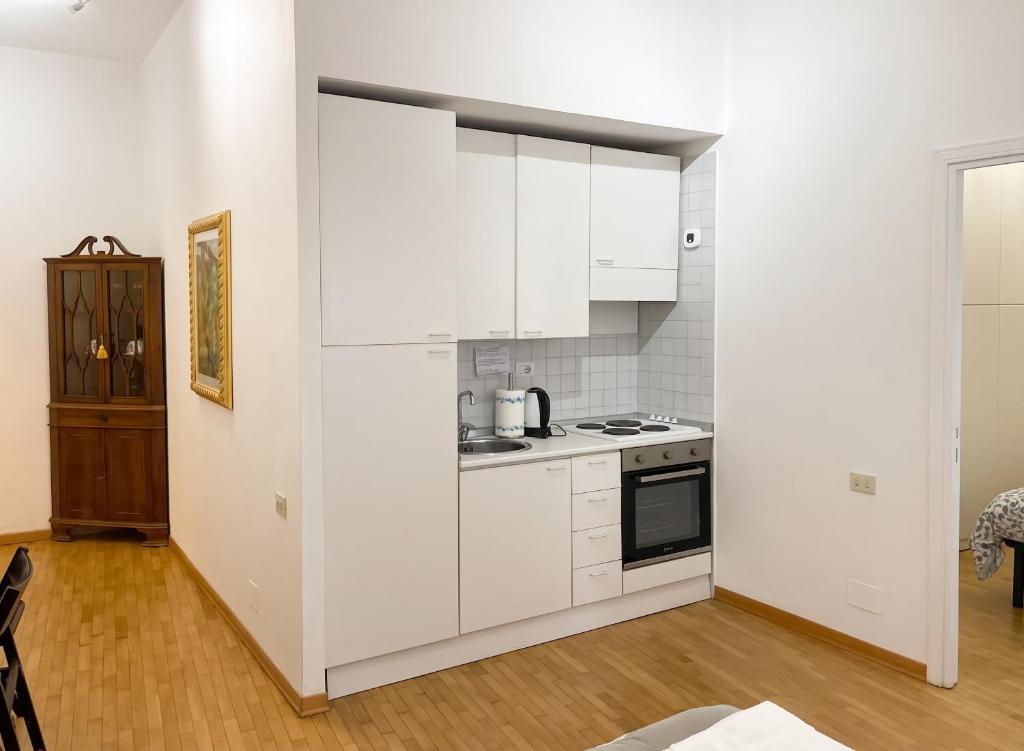 Charming Apartment Near Roman Forum - 60 m² - 4
