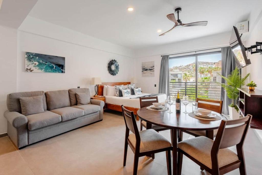 New Listing Luxury Stay in Cabo San Lucas - 1