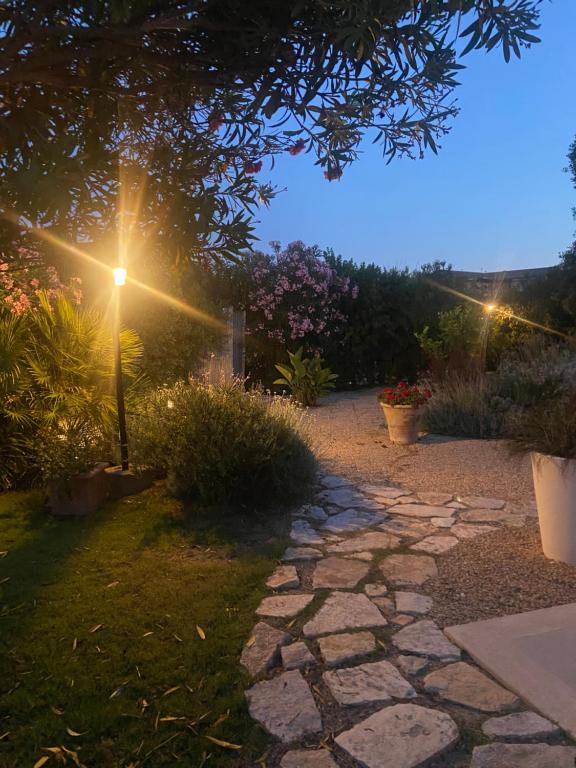 Villa Olga con accesso privato alla spiaggia di Nora - 3